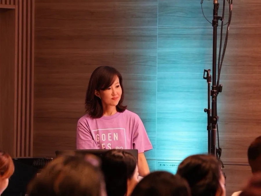 イベントで登壇・進行する様子